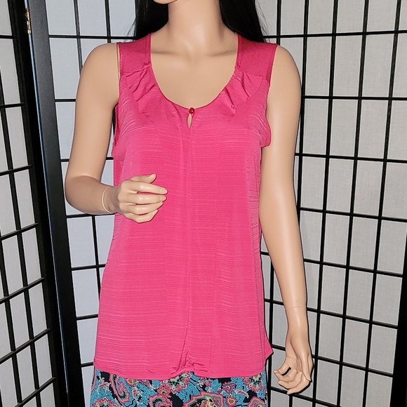 Outfit set Pink top, multi color skirt